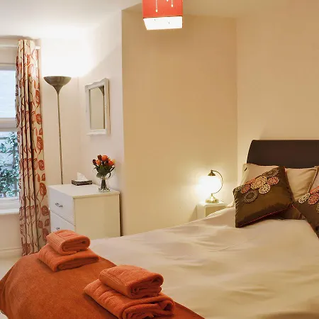 Flat 5 Victoria Bar Apts 요크